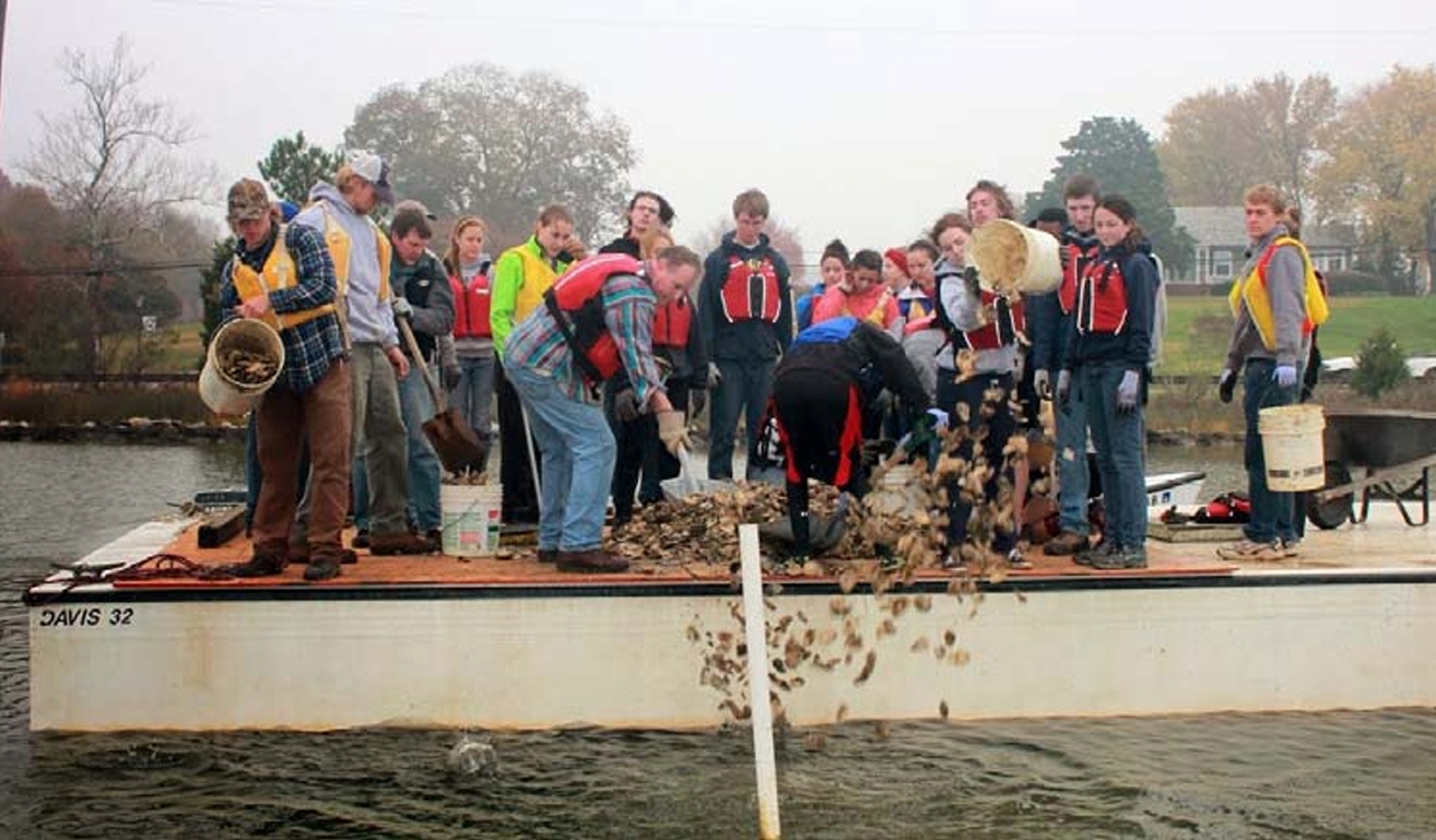 Local Leadership Class Raises Money and Builds Oyster Reef